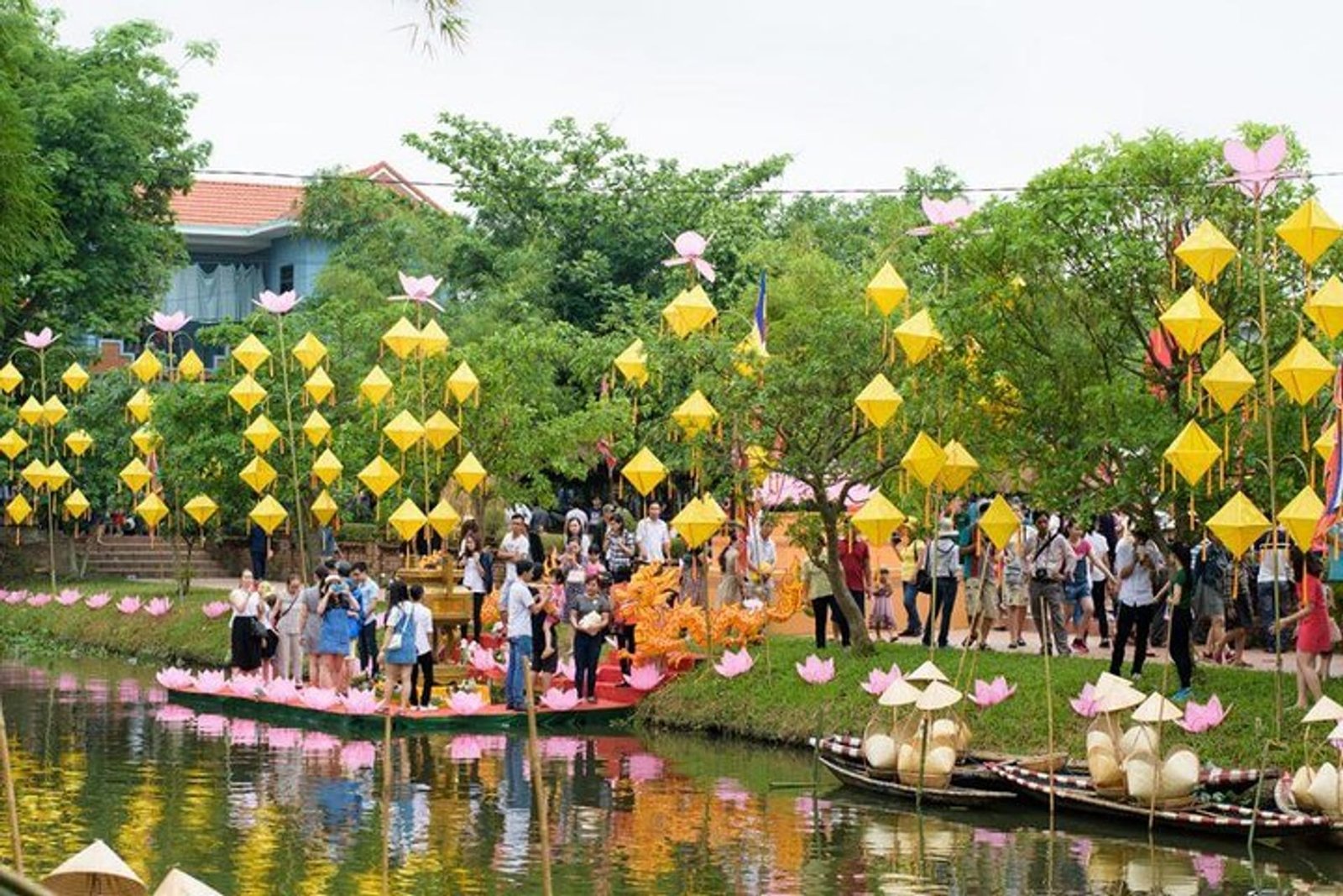 Hue Cycling Tour 1 Day